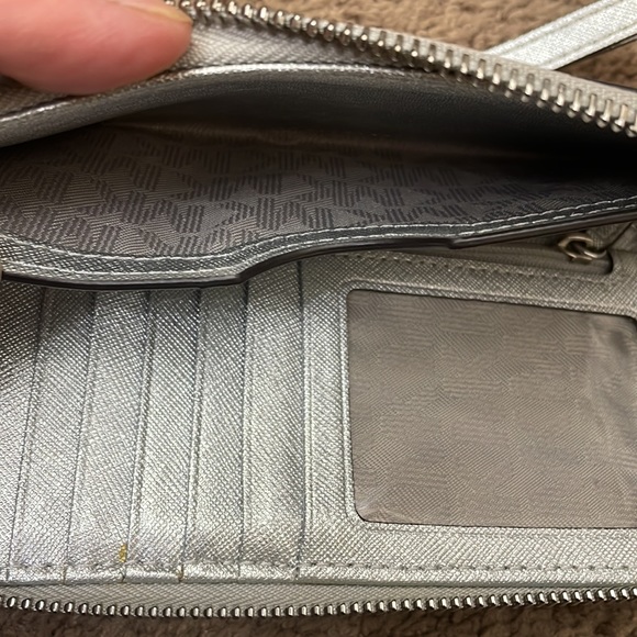 Michael Kors silver wristlet wallet - Picture 7 of 9
